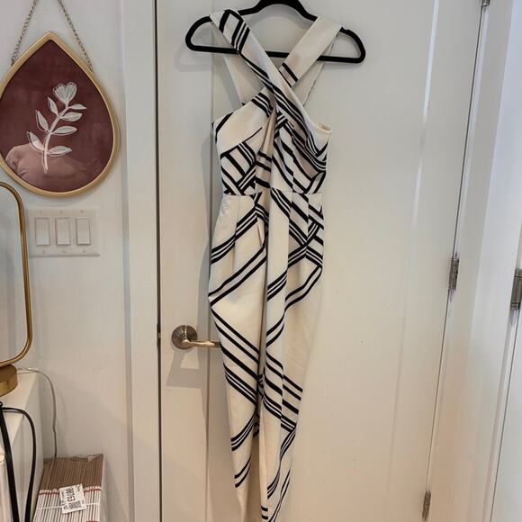 KEEPSAKE the Label Cross Neck Halter Geometric Print Jumpsuit XXS - Picture 1 of 12